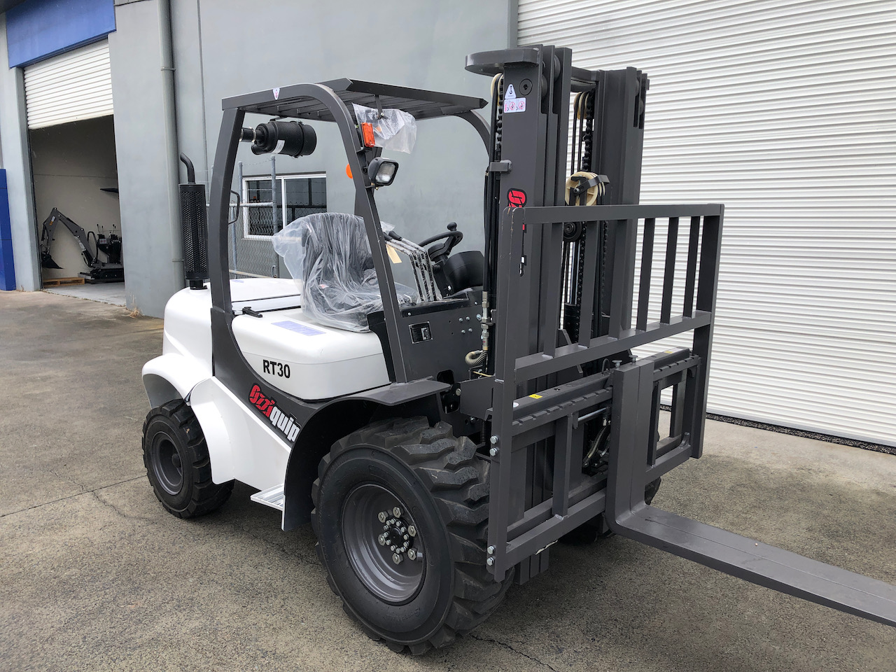 Photo of Enforcer 3.5T 4WD Diesel Forklift
